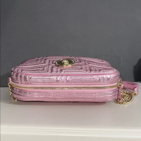RARE Versace Metallic Pink Crossbody Bag Gold Chain CAMERA purse PERFECT SIZE! - Picture 7 of 17